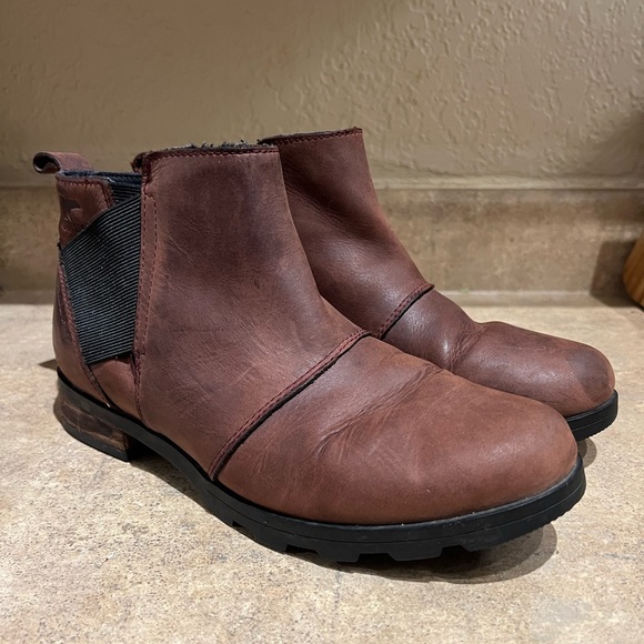 Sorel Brown Leather Emelie Chelsea Boot Size 9.5 - Picture 2 of 7